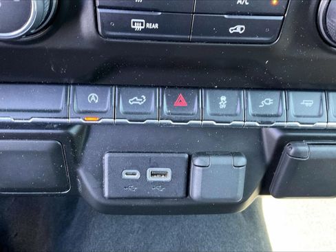 Used 2021 Chevrolet Silverado 1500 Custom RWD image 32