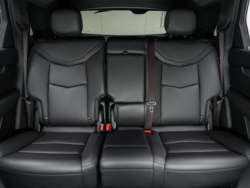 Used 2023 Cadillac XT5 Luxury FWD image 14