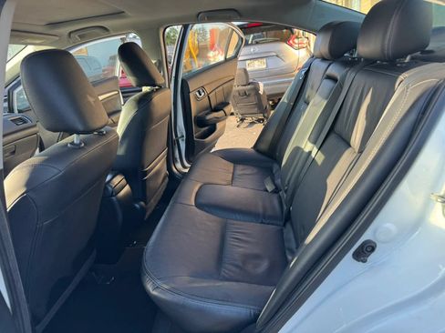 Used 2015 Honda Civic EX-L image 9