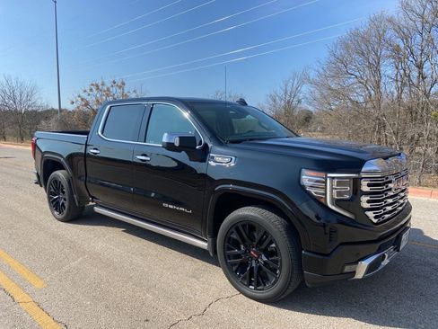 Used 2022 GMC Sierra 1500 Denali image 2