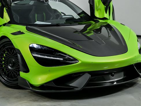 Used 2022 McLaren 765LT image 3