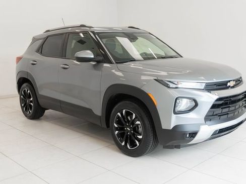 Used 2023 Chevrolet TrailBlazer LT w/ Convenience Package FWD image 7