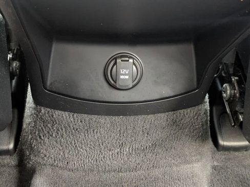Used 2024 Kia Sorento S FWD image 13