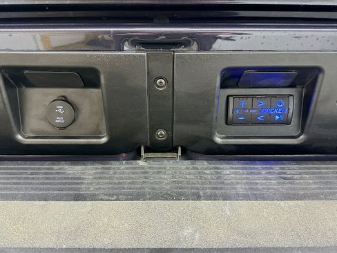 Used 2024 GMC Sierra 3500 Denali Ultimate image 41