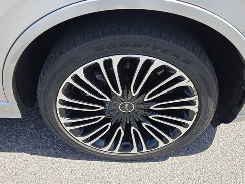 Used 2021 Lincoln Aviator Black Label w/ Dynamic Handling Package AWD/4WD image 14