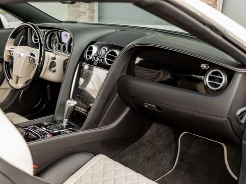 Used 2017 Bentley Continental GT V8 S image 31