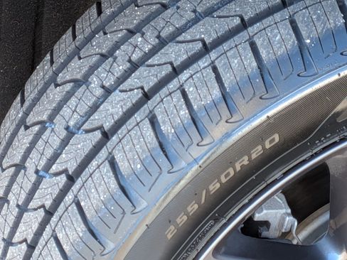 Used 2023 Acura MDX A-Spec image 11