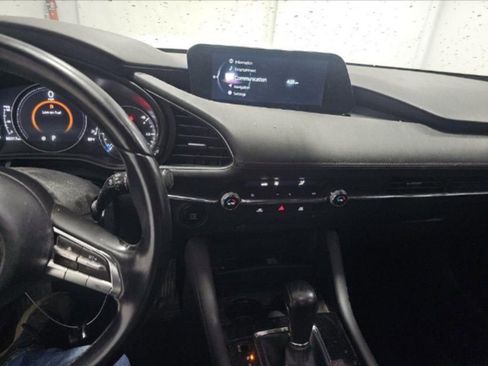 Used 2019 MAZDA MAZDA3 AWD Hatchback image 6