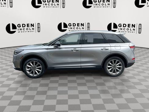 Used 2022 Lincoln Corsair AWD w/ Premium Package image 5