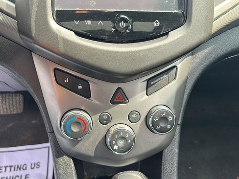 Used 2016 Chevrolet Sonic LT w/ Fun and Sun Package FWD image 20