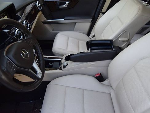 Used 2014 Mercedes-Benz GLK 350 4MATIC w/ Premium 1 Package image 37