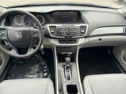 Used 2015 Honda Accord LX image 16