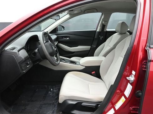 Certified 2023 Honda Accord LX image 32