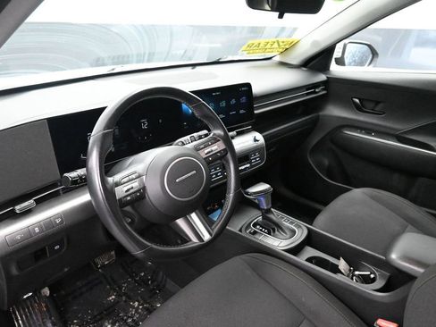 Used 2024 Hyundai Kona SEL image 19