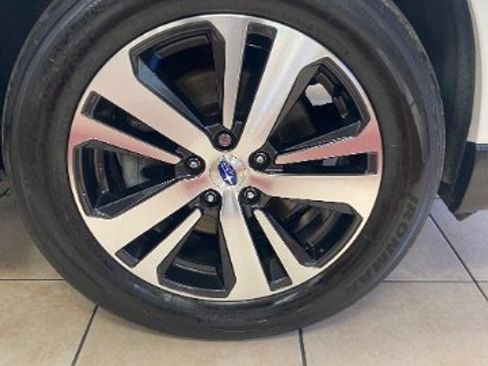Used 2019 Subaru Outback 2.5i Limited AWD/4WD image 27