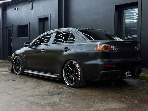 Used 2014 Mitsubishi Lancer Evolution GSR image 5