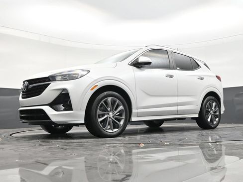 Used 2022 Buick Encore GX Select w/ Sport Touring Package FWD image 21