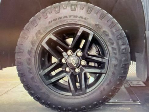 Used 2020 Chevrolet Silverado 1500 LT Trail Boss AWD/4WD image 10