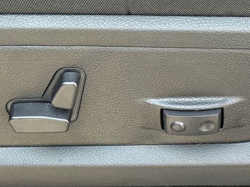 New 2026 RAM 3500 Laramie AWD/4WD image 23