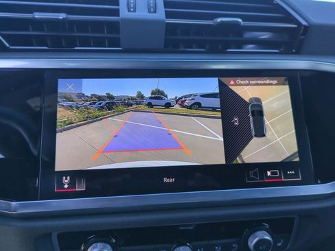 Used 2023 Audi Q3 2.0T Premium Plus w/ Premium Plus Package image 30