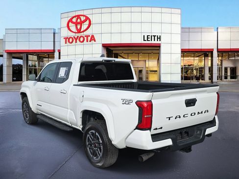 Used 2025 Toyota Tacoma TRD Sport image 7