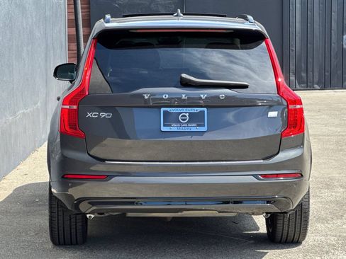 Used 2023 Volvo XC90 T8 Plus w/ Protection Package Premier AWD/4WD image 8