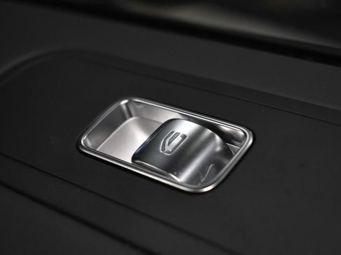 Certified 2025 Mercedes-Benz G 63 AMG 4MATIC image 56