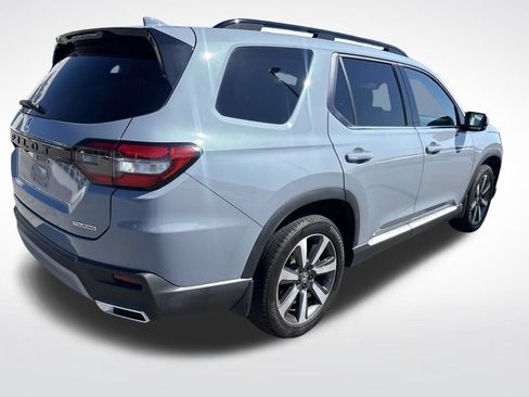 Used 2024 Honda Pilot Touring image 8