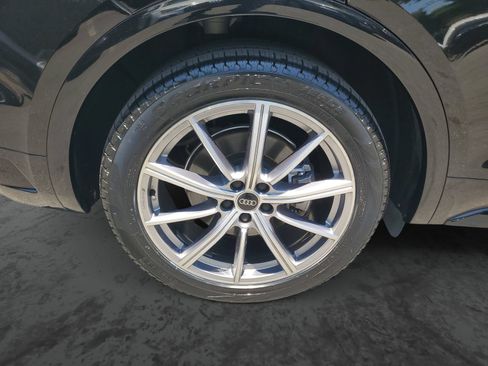 Used 2023 Audi Q5 e Premium Plus w/ Premium Plus Package AWD/4WD image 5