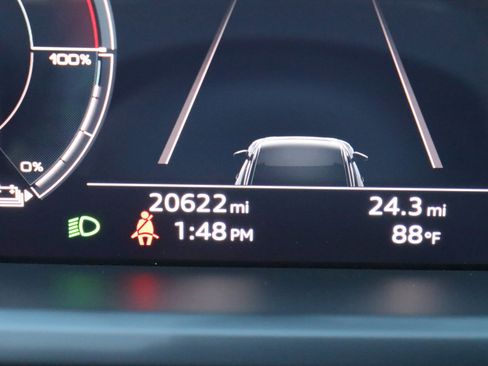 Used 2022 Audi e-tron GT Prestige w/ Prestige Package image 27