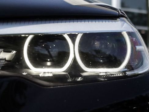 Used 2019 BMW 530i xDrive w/ Convenience Package AWD/4WD image 17