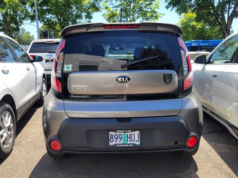 Used 2015 Kia Soul FWD image 3