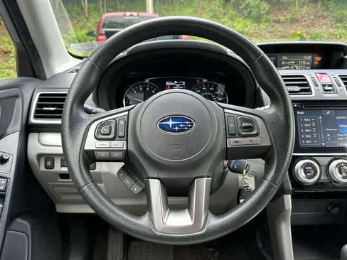 Used 2018 Subaru Forester 2.5i Premium AWD/4WD image 8