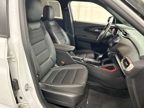 Used 2021 Chevrolet TrailBlazer RS w/ Technology Package AWD/4WD image 22