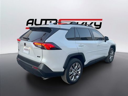 Used 2025 Toyota RAV4 XLE Premium w/ Weather Package FWD image 6