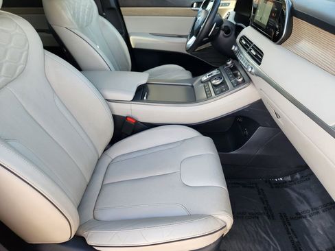 Used 2021 Hyundai Palisade Limited image 19