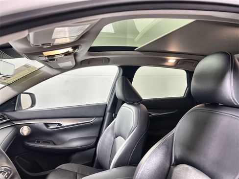 Used 2023 INFINITI QX50 Luxe image 16