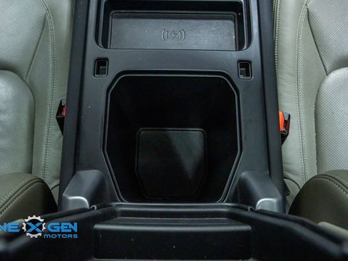 Used 2023 Land Rover Defender 110 S image 30