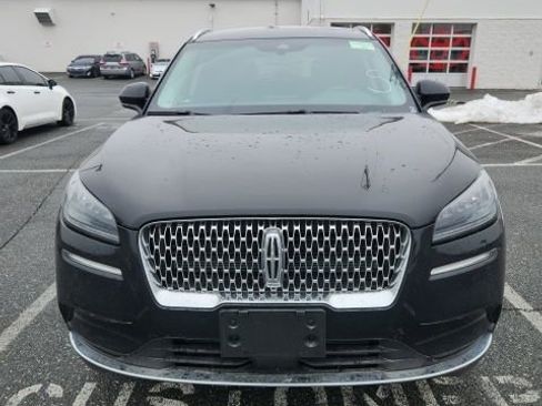 Used 2022 Lincoln Corsair AWD w/ Premium Package image 3