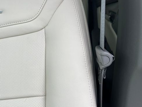 New 2026 Cadillac XT5 Premium Luxury w/ Driver Assist Package image 13