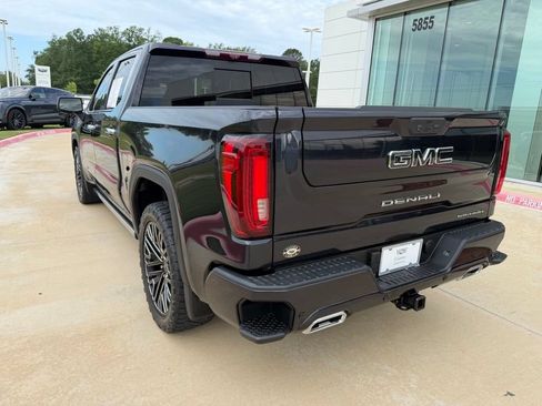 Used 2022 GMC Sierra 1500 Denali Ultimate AWD/4WD image 3