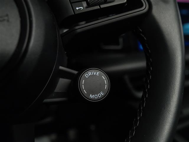 Used 2026 Porsche Macan Electric RWD image 21
