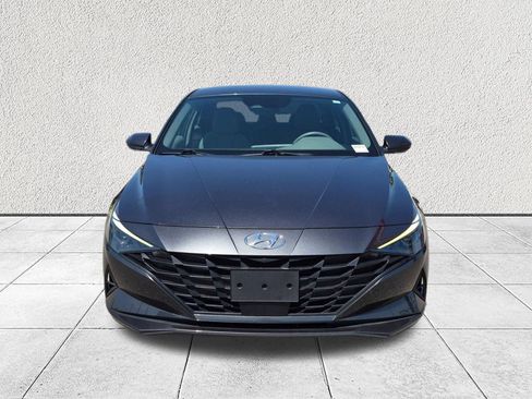 Used 2023 Hyundai Elantra SEL w/ Convenience Package FWD image 8