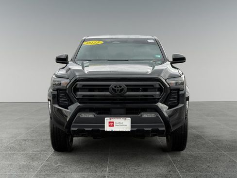 Certified 2025 Toyota Tacoma SR5 AWD/4WD image 8