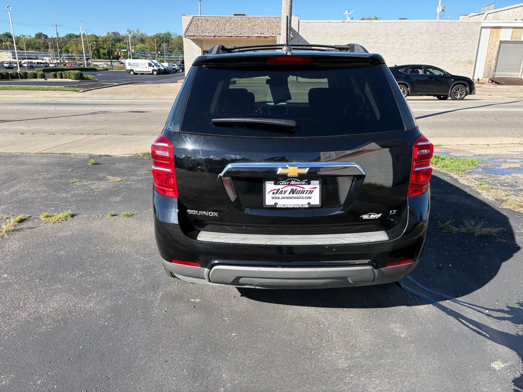 Used 2017 Chevrolet Equinox LT w/ Convenience Package FWD image 4