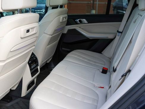 Used 2021 BMW X5 M50i w/ Executive Package image 16