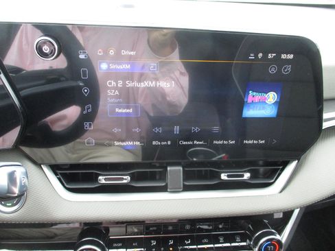 New 2026 Chevrolet Equinox LT w/ Convenience Package II image 14