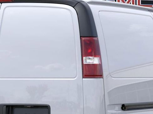 New 2025 GMC Savana 2500 w/ Driver Convenience Package image 38