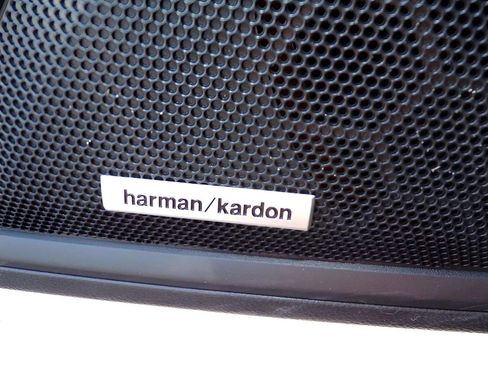 Certified 2025 Subaru Outback Limited image 17