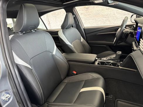 Used 2025 Toyota Camry SE w/ Convenience Package FWD image 49